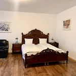 Hotel Balzac 3*